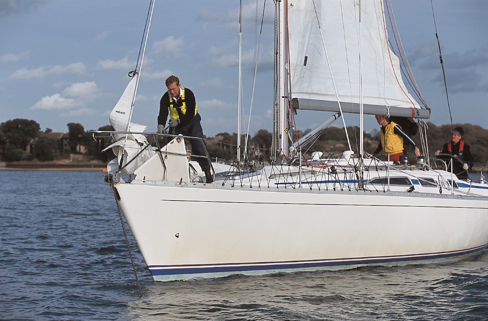 Learing how to Anchor on a boat handling course