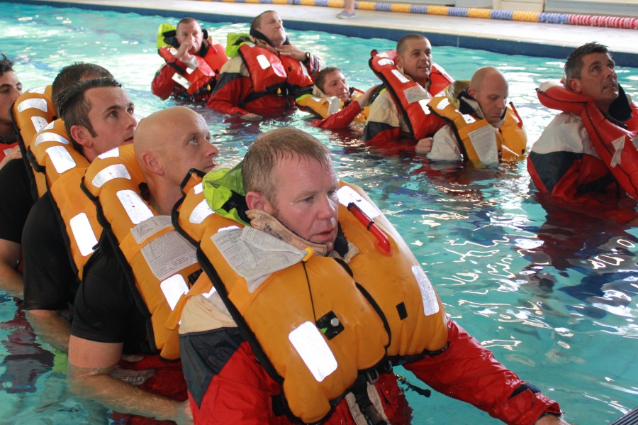 Sea Survival Course - Pool Time